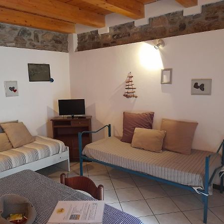 A Casa Di Sole Apartment Brovello-Carpugnino Luaran gambar